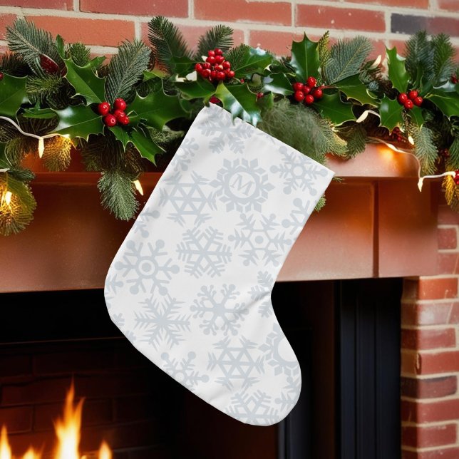 Snowflake Mönster Monogrammed-julklapp Stor Julstrumpa (A white snowflake pattern Christmas stocking with space for your initial)