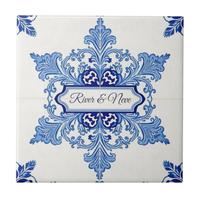 Snowflake pattern blue & white holiday custom name kakelplatta (Framsidan)