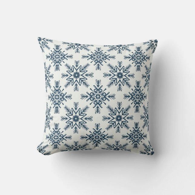 Snowflake Pattern – Elegant Winter Frost Design Kudde (Framsida)