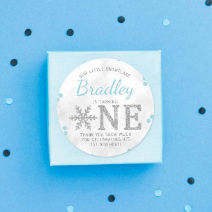 Snowflake Winter 1:a födelsedag Runt Klistermärke