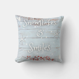 Snowflakes and Smiles Decretive Pillow Kudde