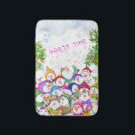 Snowmans Bath Mat jul Party Badrumsmatta<br><div class="desc">Lycklig Snowmans God jul Party Funny Teckning Tecknad Snögubbe och text - Välj / lägg till din unika text / teckensnitt / Färg - Gör din Speciella gåva - Ändra storlek och flytta eller ta bort och lägg till inslag / bild med anpassning verktyg! - Teckning och MJÖLKS utformning. Du...</div>