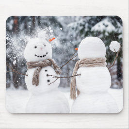 Snowmen Having a Snowball Fight Musmatta