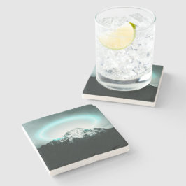 Snowy bergsmystiskt blått neonljus stenunderlägg