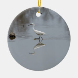"Snowy Egret on the Hunt" Julgransprydnad Keramik