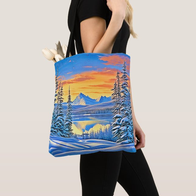 Snowy Mountain Sunset Glow Tygkasse (Närbild)