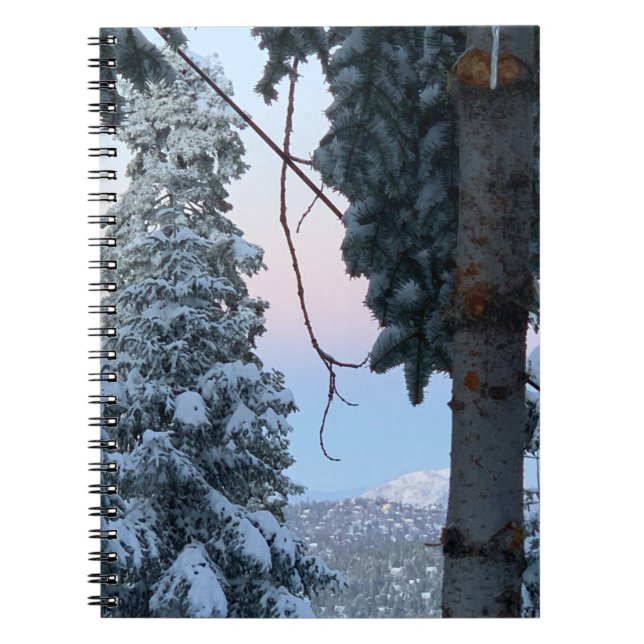 Snowy Träd Anteckningsbok (Framsidan)