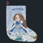 Snowy Winter Brunette Princess Liten Julstrumpa<br><div class="desc">Den här vackra vinterstrumpan Princess har ett vackert,  ungt prinsessa med brunt hår med blått och vitt snöflingor och varmt liggande päls. Prinsessan är omgiven av poinsettias. Du kan personifiera med prinsessans namn!</div>