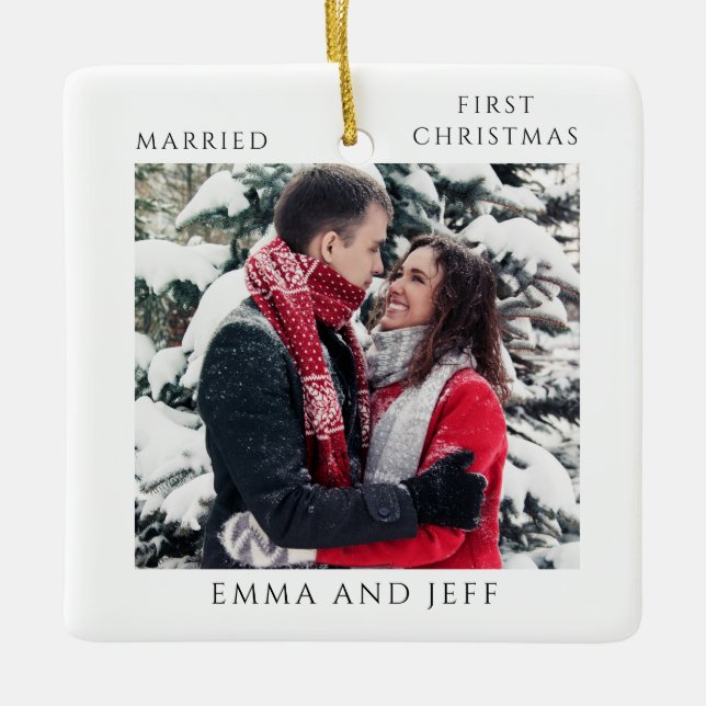 Snowy Winter Married First Christmas Holiday Photo Julgransprydnad Keramik (Framsida)