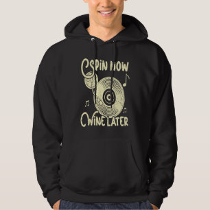Snurra nu Vin senare inspelningskolumn för vinylin Hoodie