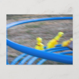 Snurrande gummikycklingar vykort