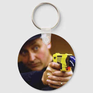 Snut med ett Taser vapen Nyckelring