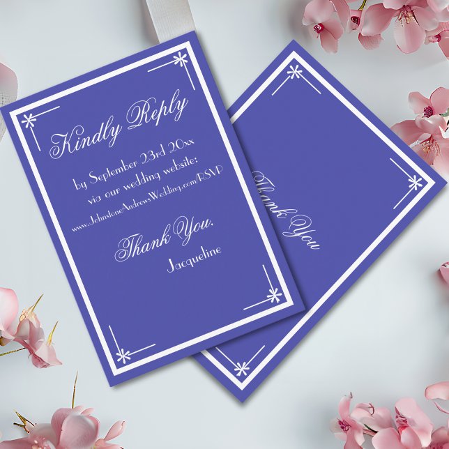 Snygg blå Elegant, klassisk Bröllop OSA Tilläggskort (Beautiful Blue with Elegant White Script Classic Wedding RSVP Enclosure Card.)