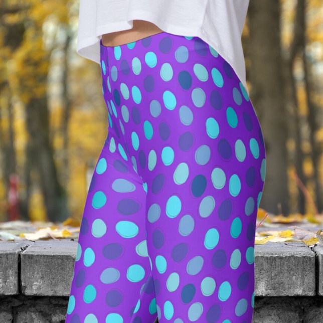 Snygg blå och violett Polka Dot Mönster Leggings (Blues on Blue Violet Leggings)