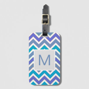 Snygg blå sportig mönster med chevron-monogram bagagebricka