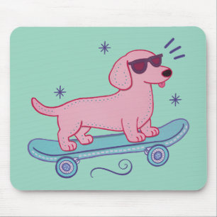 Snygg Dachshund som Skateboardar   Rolig Hundkonst Musmatta