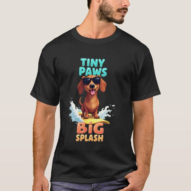 Snygg Dachshund Surfande Hund T Shirt (Framsida)