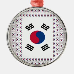 Snygg diagonal koreansk Flagga: en oändlig konst Julgransprydnad Metall