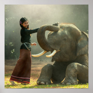 Snygg flicka med sitt Elephant Photograph Poster