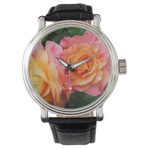 Snygg foto av rosa och ro armbandsur