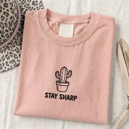 Snygg grafisk t-shirt som present