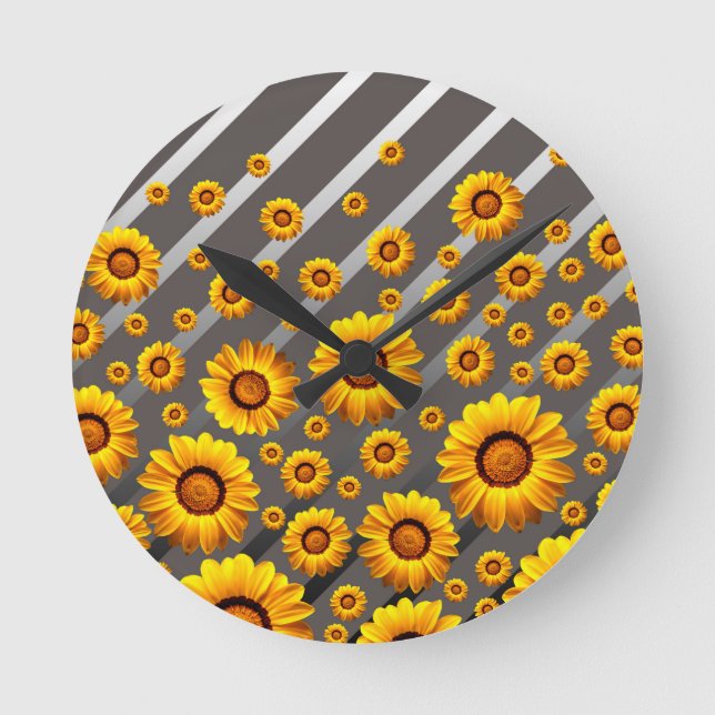 Snygg gula blommor på grått, silver rand rund klocka (Framsida)