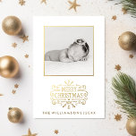 Snygg Guld God jul Snowflake Photo Julkort<br><div class="desc">Skicka dina semesterhälsningar i stil med elegantens typografi med faux snöflingor, scrolls och ord "God jul". Ditt uppladdade foto är ramat av ett enkelt guld gräns. Lägg till din anpassningsbar hälsning eller till och med födelseinformation. Enkel och elegant, men ändå snyggt och chic - ett kort som säkert sprider helgdag...</div>