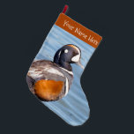 Snygg Harlequin Anka vid Beach Stor Julstrumpa<br><div class="desc">Lägg till lite elegans och natur i det kommande firandet i slutet av året med detta vildlevande tematiska jullager. Anpassa med namn. Omvänd (för alternativet dubbla) visar identisk utformning. Underbar för fågeln eller naturen älskare på din presentlista! Ett dussin av Harlequin Ankor hade turen att träffas på stranden och mitt...</div>