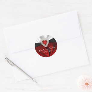 Snygg Heart Bröllop i Red Satin Classic Round Runt Klistermärke