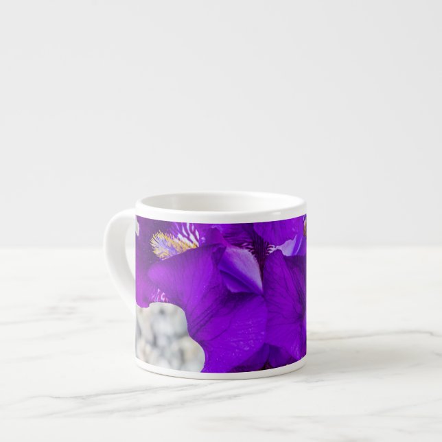 Snygg lila iris espressomugg (Framsida vänster)