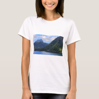Snygg Mo'orea, Cooks Bay, Fransk Polynesia T Shirt