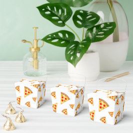 Snygg och rolig mönster med pizzasnitt på vit presentaskar