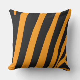 Snygg orange och svart randig mönster kudde