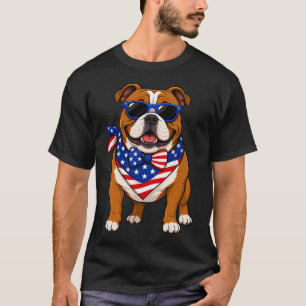 Snygg patriotisk engelsk bulldogg med amerikansk f t shirt