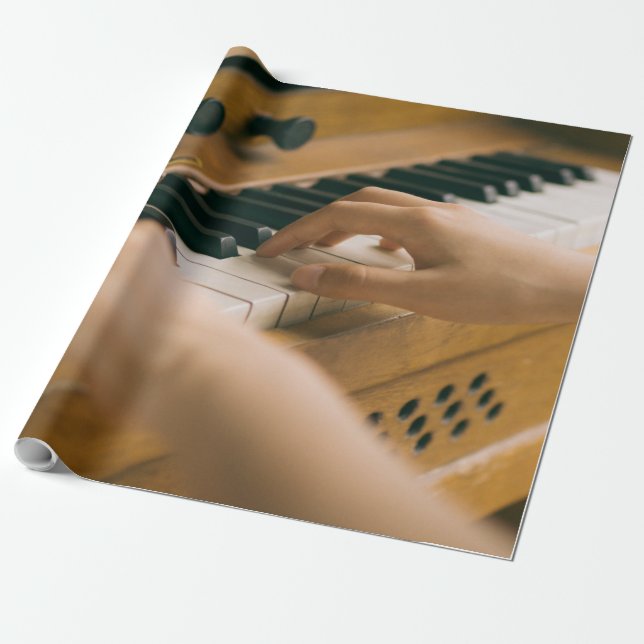 Snygg Piano Presentpapper (Utrullad)