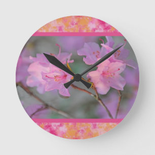 Snygg Rosa Blommigt Plate Rund Klocka