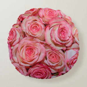 Snygg rosa ros rund kudde