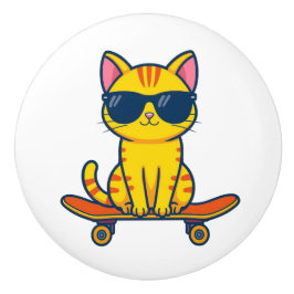 Snygg seriefigur på skateboard med solglasögon för knopp