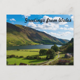 Snygg Sjö i Snowdonia på sommaren Vykort