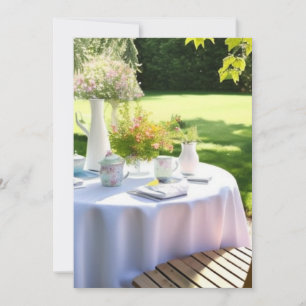 Snygg sommarvattenfärgsträdgård. julkort