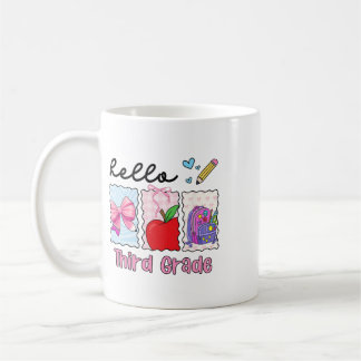 Snygg tjej Ck Till Skolan Hej Tredje Klass Lärare Kaffemugg