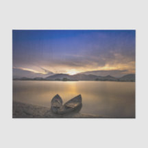 Snygga Rowboat Vatten Sunrise Photo