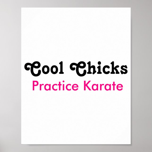 Snygga tjejer tränar karate t-shirt  poster (Framsidan)