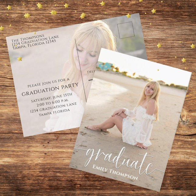 Snyggt av fotomall för student Elegant,  Vykort (Elegant graduation design with stylish script and refined senior photo layout.)