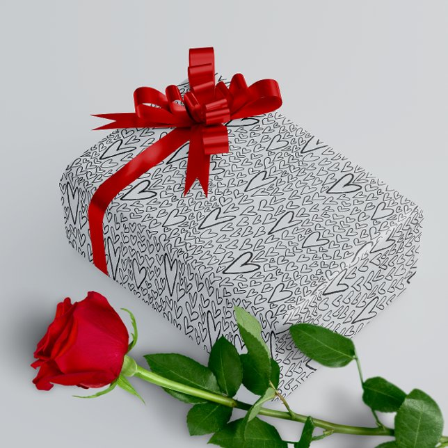 Snyggt Black and White Hearts Mönster Presentpapper (Skapare uppladdad)