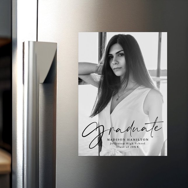 Snyggt Black Script Photo Studenten Magnetisk Inbjudningskort (Skapare uppladdad)