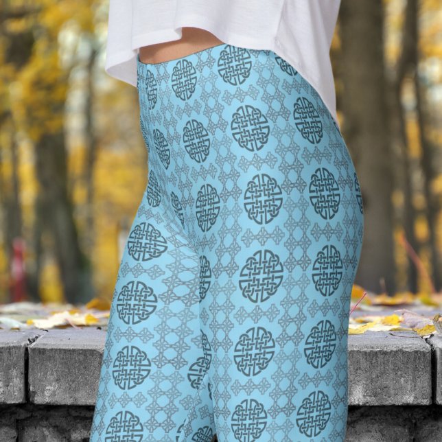 Snyggt Blue and Black Circular Tribal Mönster Leggings (Stylish Blue and Black Circular Tribal Pattern Leggings)