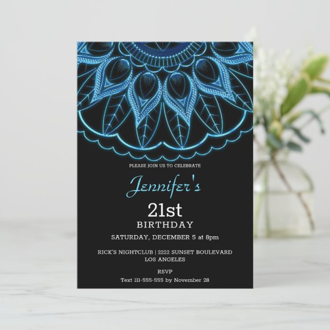 Snyggt Blue Mandala Birthday-inbjudan Inbjudningar (Stående Fram)