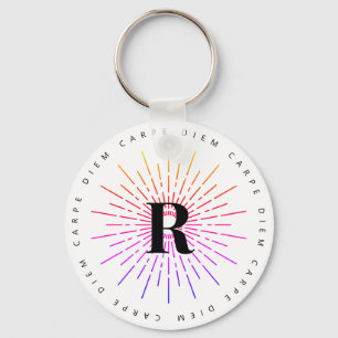 Snyggt Carpe Diem Sol Symbol Monogram White Nyckelring