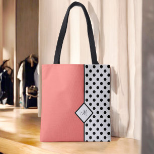 Snyggt Coral with Black Polka dots and Monogram Tygkasse